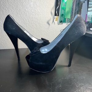 Black Velvet High Heels with Bow on the Front